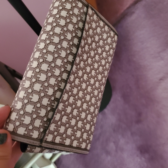 Kate Spade crossbody wallet - Picture 3 of 5